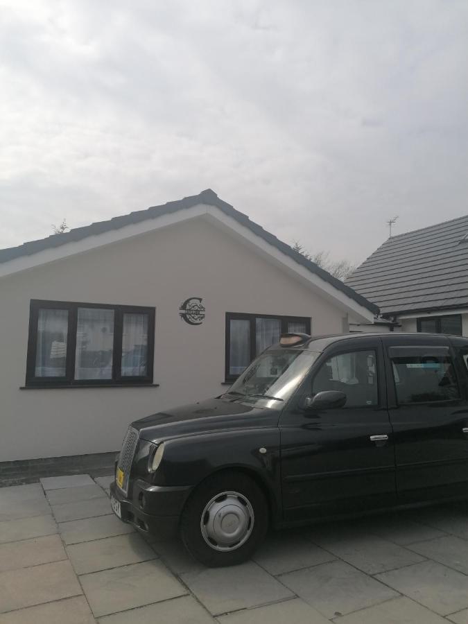 Chota Gher Apartment Уиднис Екстериор снимка