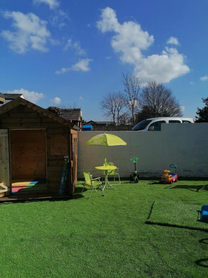 Chota Gher Apartment Уиднис Екстериор снимка